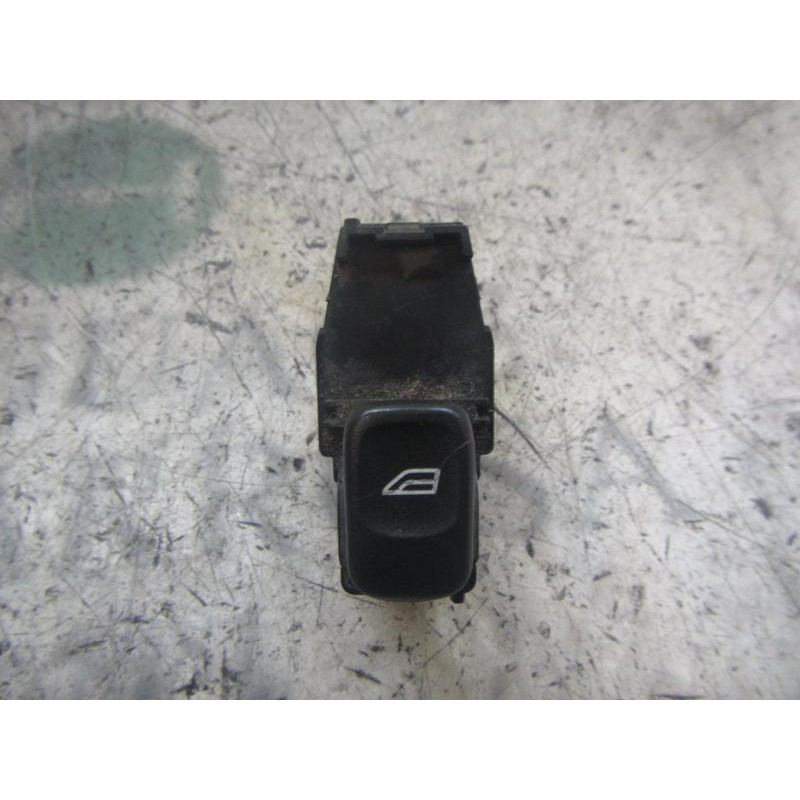 Recambio de mando elevalunas trasero derecho para volvo s60 berlina 2.4 d referencia OEM IAM   