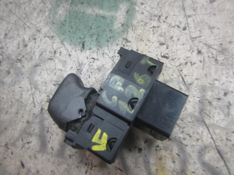 Recambio de mando elevalunas trasero izquierdo para volvo s60 berlina 2.4 d referencia OEM IAM   