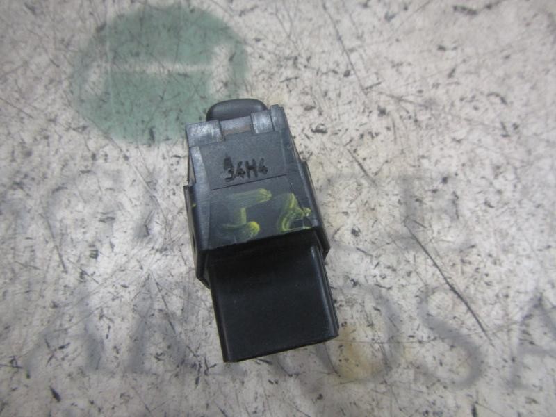 Recambio de mando elevalunas trasero izquierdo para volvo s60 berlina 2.4 d referencia OEM IAM   