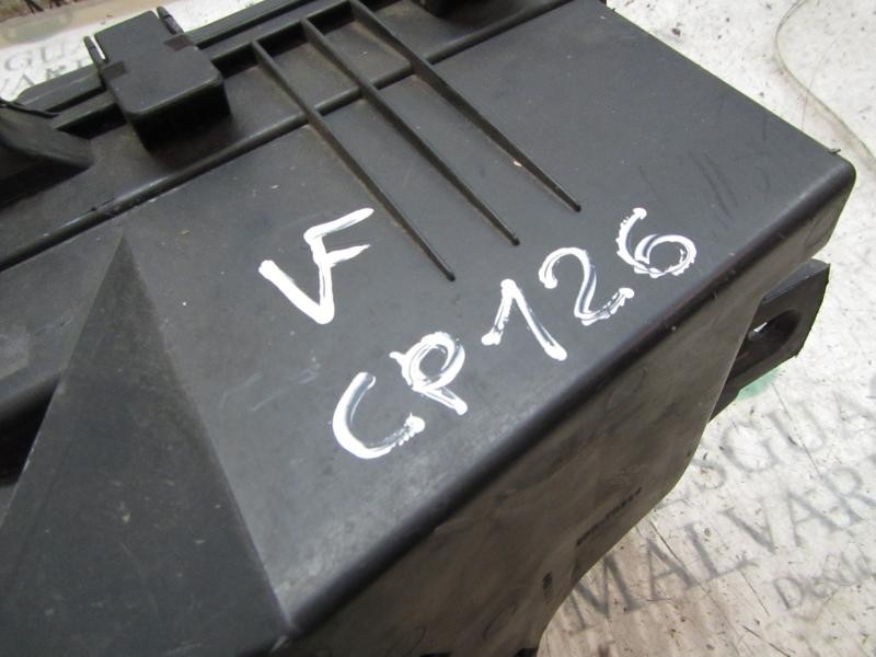 Recambio de filtro aire para volvo s60 berlina 2.4 d referencia OEM IAM 8626061  