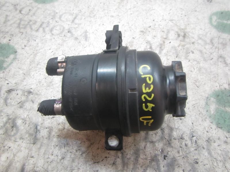 Recambio de deposito servo para bmw serie 1 berlina (e81/e87) 116i referencia OEM IAM 32416851217  