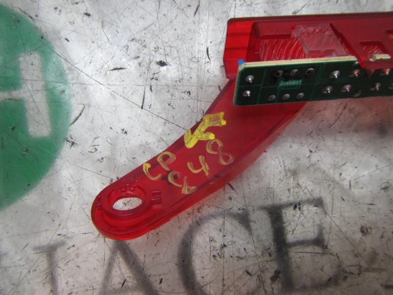 Recambio de piloto trasero central para bmw serie 1 berlina (e81/e87) 120d referencia OEM IAM 63256924673  