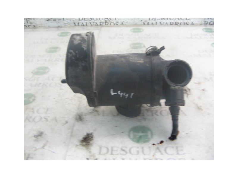 Recambio de filtro aire para citroën xsara coupe 1.6 vtr referencia OEM IAM   