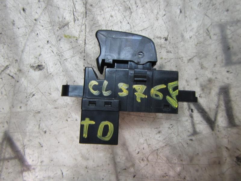 Recambio de mando elevalunas trasero derecho para nissan primera berlina (p12) acenta referencia OEM IAM   