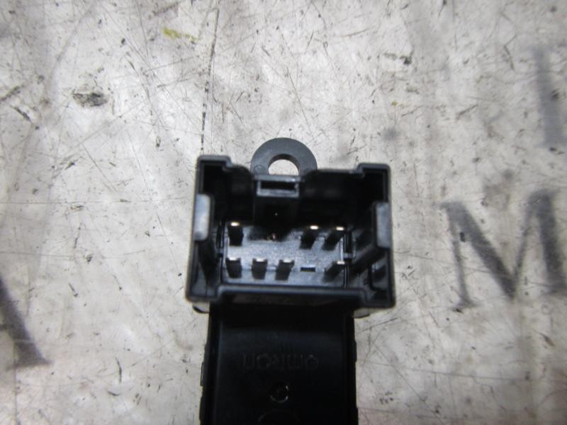 Recambio de mando elevalunas trasero izquierdo para nissan primera berlina (p12) acenta referencia OEM IAM   