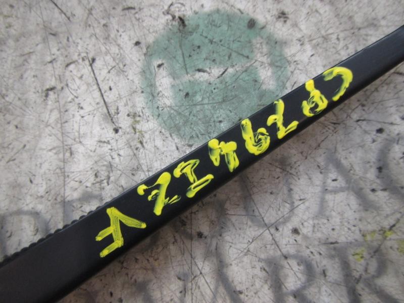 Recambio de brazo limpia delantero izquierdo para peugeot 308 confort referencia OEM IAM   