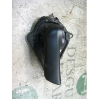 MANETA INTERIOR DELANTERA IZQUIERDA 