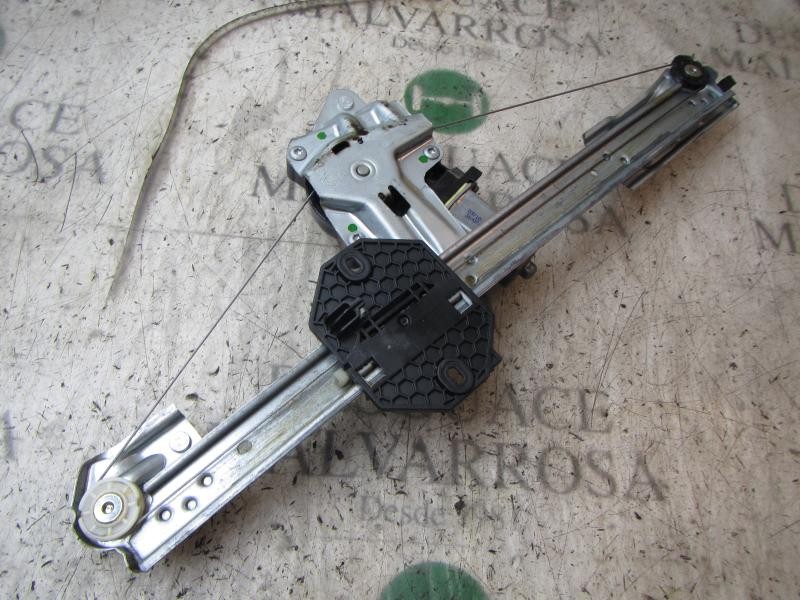 Recambio de elevalunas delantero izquierdo para dacia sandero 1.5 dci diesel fap cat referencia OEM IAM 807213282R  