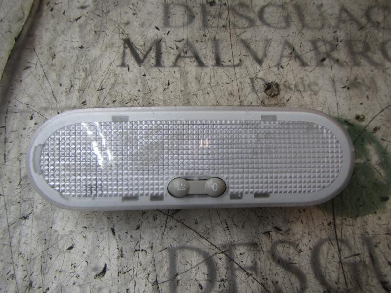 Recambio de piloto interior para dacia sandero 1.5 dci diesel fap cat referencia OEM IAM 8200074362  