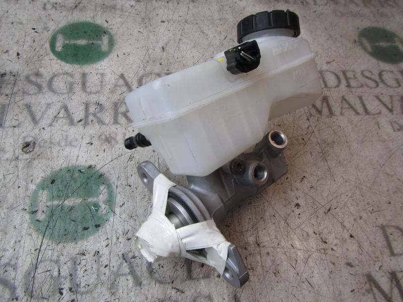 Recambio de bomba freno para dacia sandero 1.5 dci diesel fap cat referencia OEM IAM 460111938R  