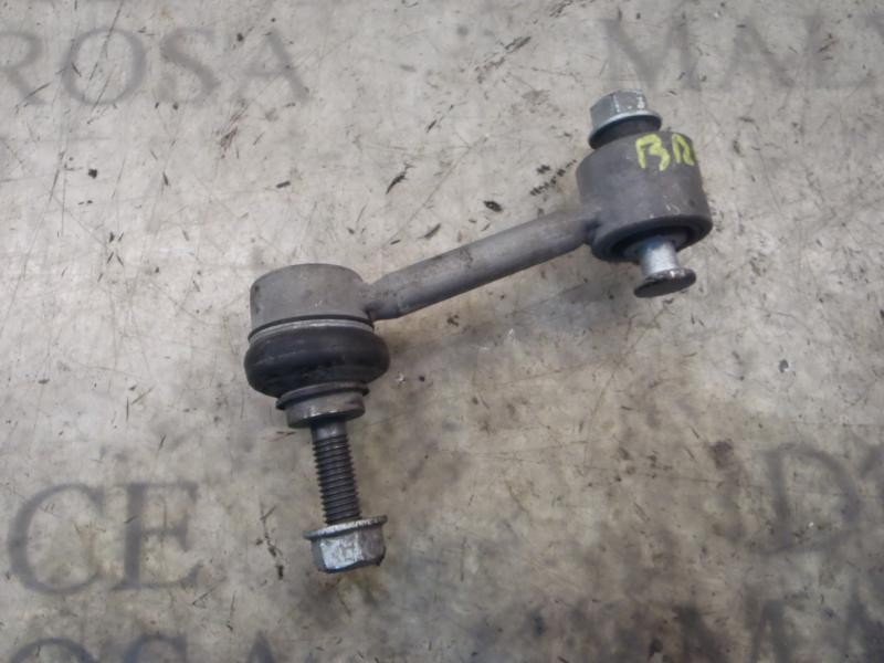 Recambio de tirante trasero derecho para seat leon (1p1) reference referencia OEM IAM 1K0505465K  