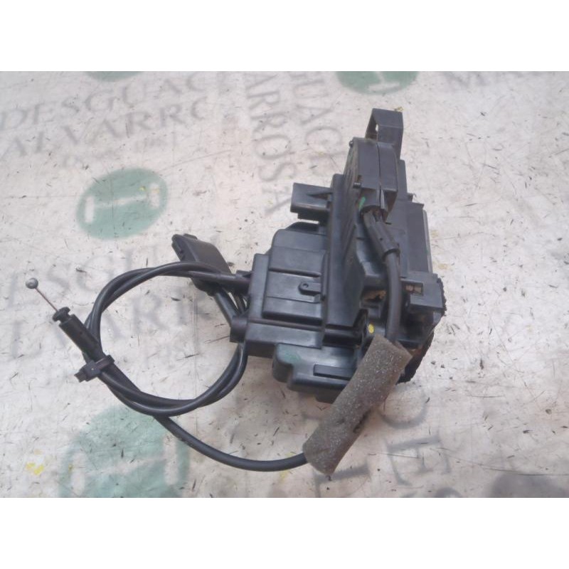 Recambio de cerradura puerta delantera derecha para renault scenic iii 1.5 dci diesel fap referencia OEM IAM 805020006R  