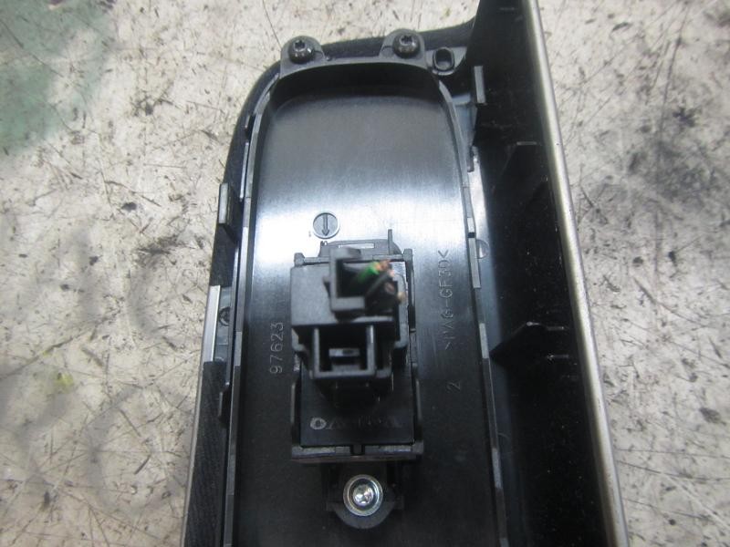 Recambio de mando elevalunas delantero derecho para volvo c30 1.6 d momentum referencia OEM IAM 30773214 30773214 