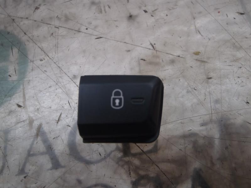 Recambio de modulo electronico para peugeot 208 1.2 12v vti referencia OEM IAM   