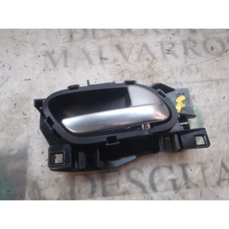 Recambio de maneta interior delantera derecha para peugeot 208 1.2 12v vti referencia OEM IAM 9144G4  