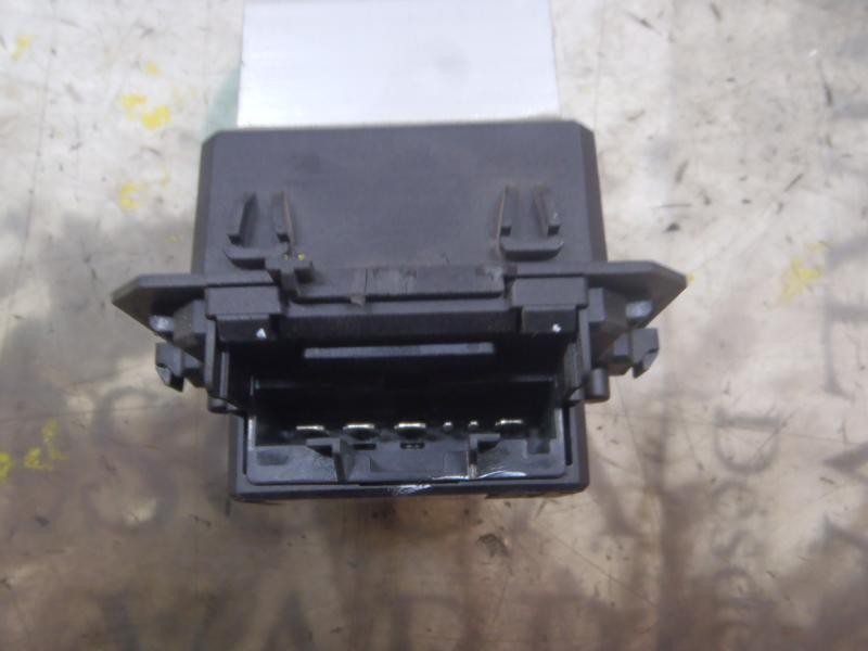 Recambio de resistencia calefaccion para renault scenic iii 1.5 dci diesel fap referencia OEM IAM 7701209850 T1017845RB T1017845
