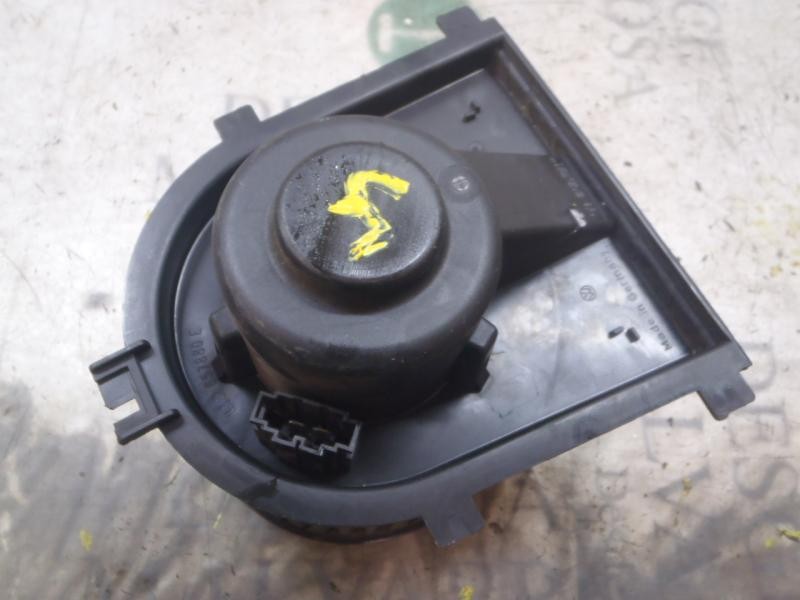 Recambio de motor calefaccion para seat leon (1m1) stella referencia OEM IAM   