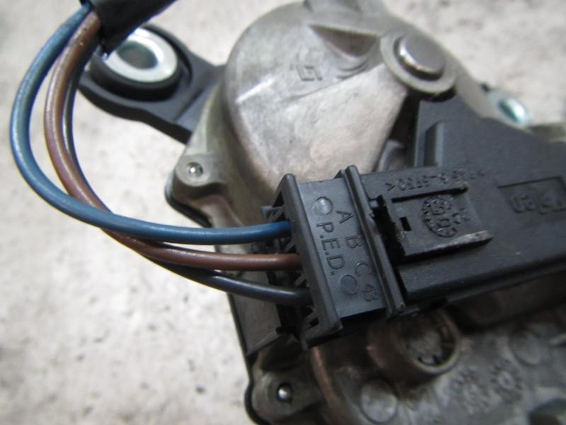 Recambio de motor limpia trasero para opel vectra c berlina elegance referencia OEM IAM   