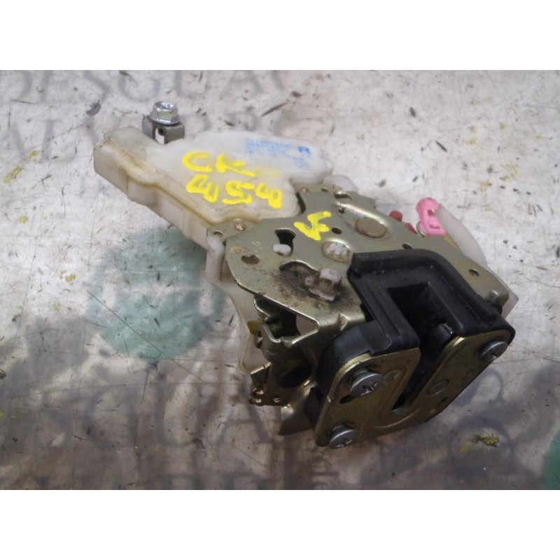 Recambio de cerradura puerta delantera izquierda para subaru impreza g11 (gd/gg) 2.0r se referencia OEM IAM 61031FE011  