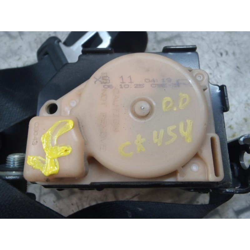 Recambio de cinturon seguridad delantero derecho para subaru impreza g11 (gd/gg) 2.0r se referencia OEM IAM 64622FE140NE  