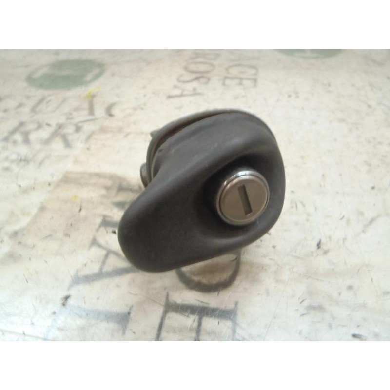 Recambio de maneta porton para seat ibiza (6k) cl referencia OEM IAM   