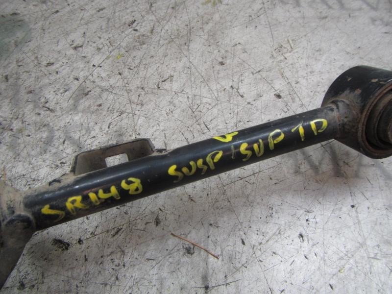 Recambio de brazo suspension superior trasero derecho para honda cr-v (re) elegance referencia OEM IAM   