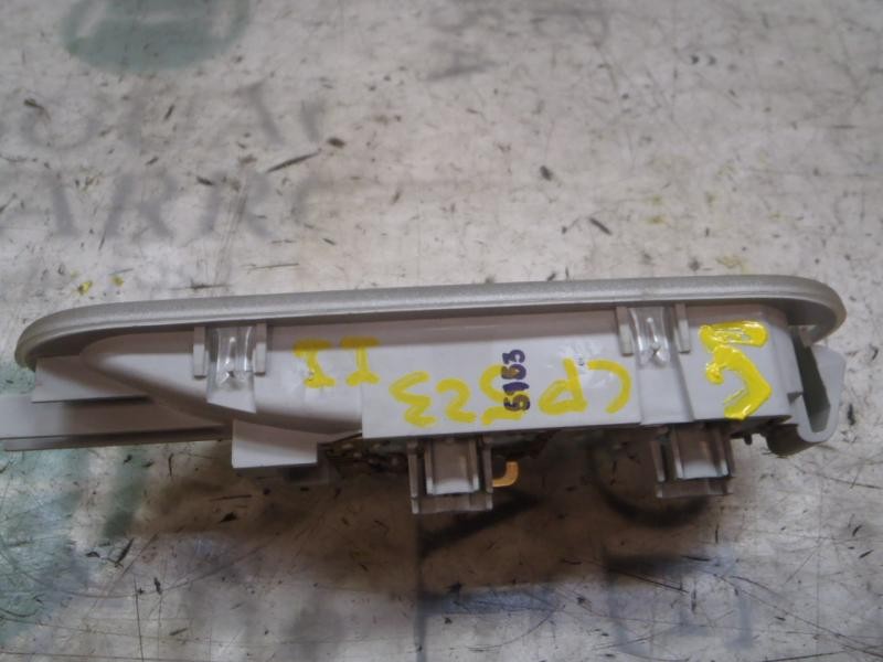 Recambio de piloto interior para renault modus dynamique referencia OEM IAM 8200074362  