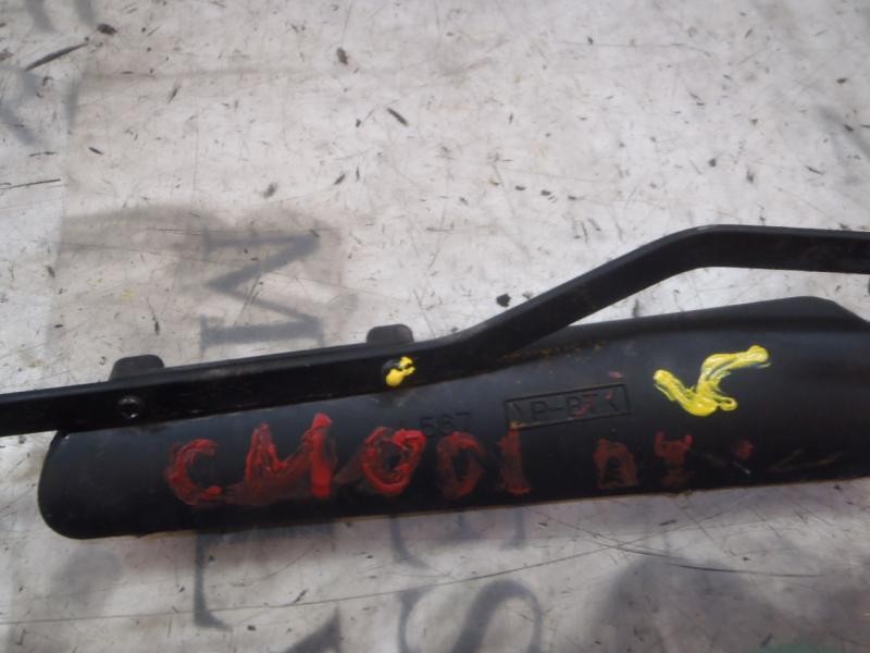 Recambio de brazo limpia delantero izquierdo para kia shuma ii 1.6 ls 4 berlina referencia OEM IAM   