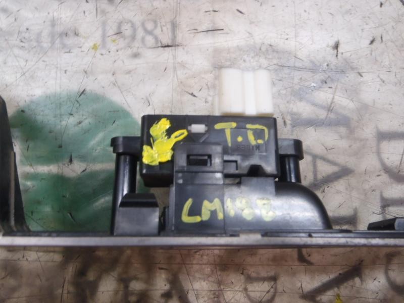 Recambio de mando elevalunas trasero derecho para nissan murano (z50) básico referencia OEM IAM 25411AX010  