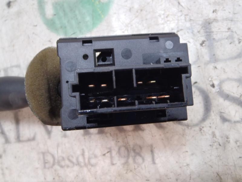Recambio de mando limpia para peugeot 306 break style referencia OEM IAM   