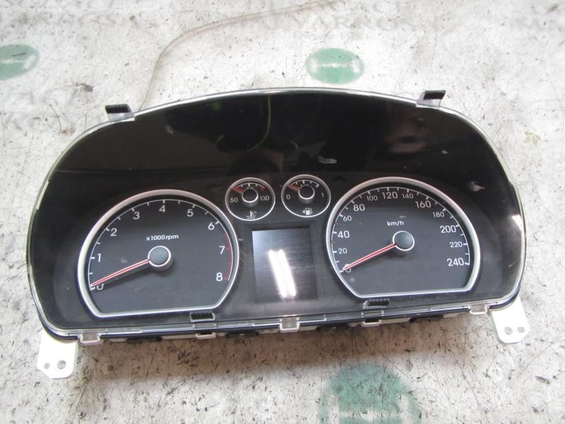 Recambio de cuadro instrumentos para hyundai i30 classic referencia OEM IAM 940032R010 940032R010 