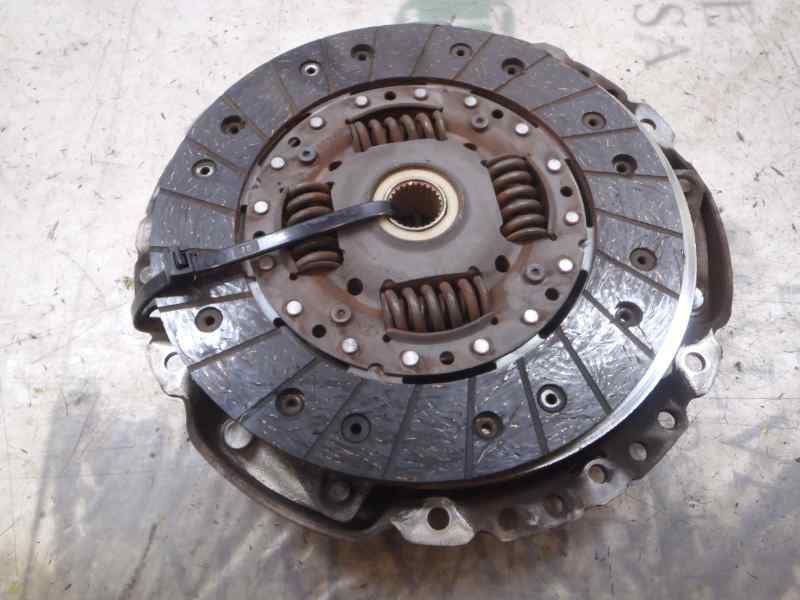 Recambio de kit embrague para renault clio iii business referencia OEM IAM   