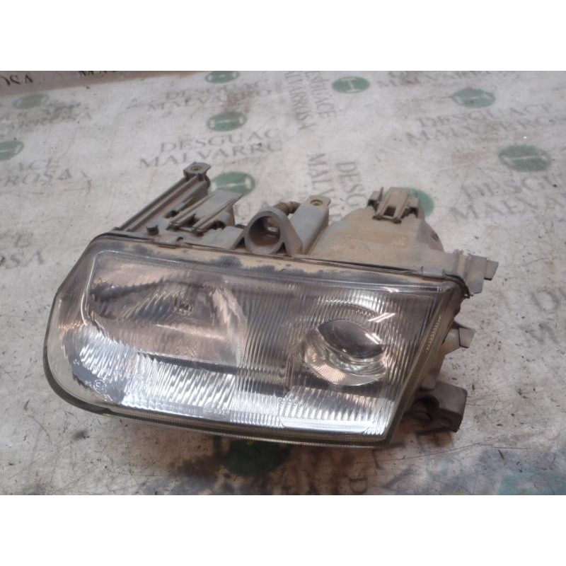 Recambio de faro izquierdo para alfa romeo 145 1.4 t.spark referencia OEM IAM   