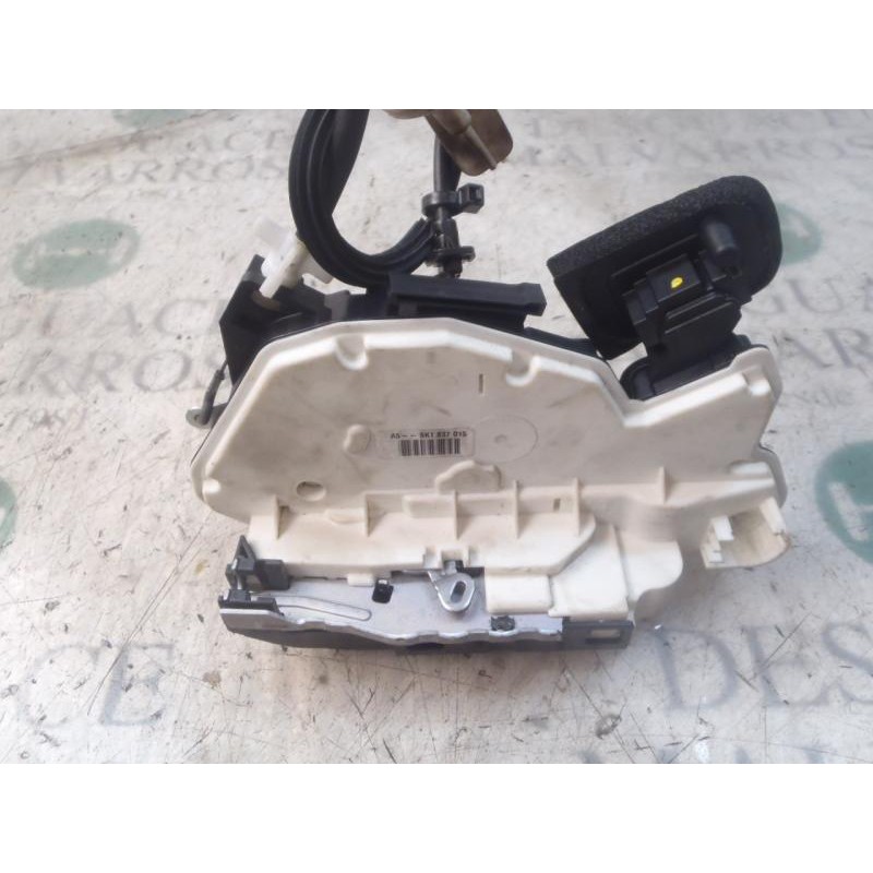 Recambio de cerradura puerta delantera izquierda para volkswagen golf vi (5k1) 1.6 tdi dpf referencia OEM IAM 5K1837015B  
