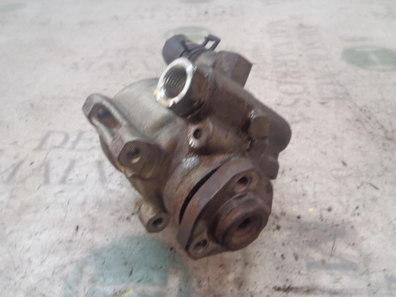 Recambio de bomba direccion para volkswagen golf iv berlina (1j1) conceptline referencia OEM IAM   