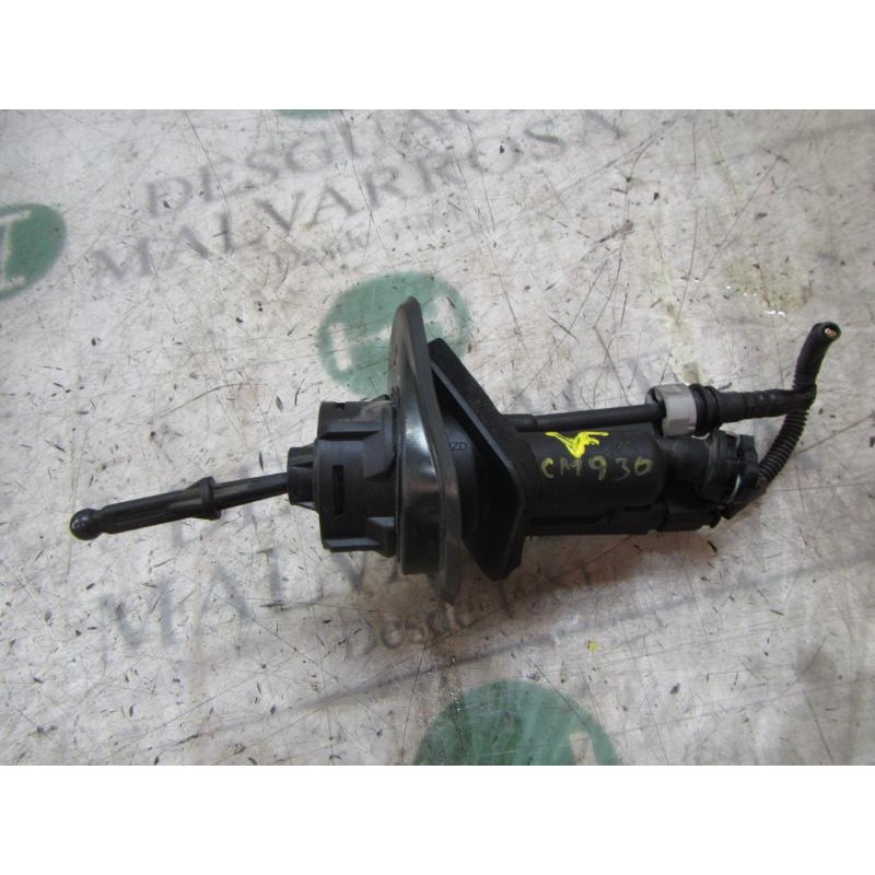 Recambio de bomba embrague para volvo v50 familiar 2.4 cat referencia OEM IAM 31367404  