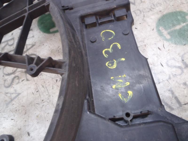 Recambio de canalizador aire para volvo v50 familiar 2.4 cat referencia OEM IAM 31261988  