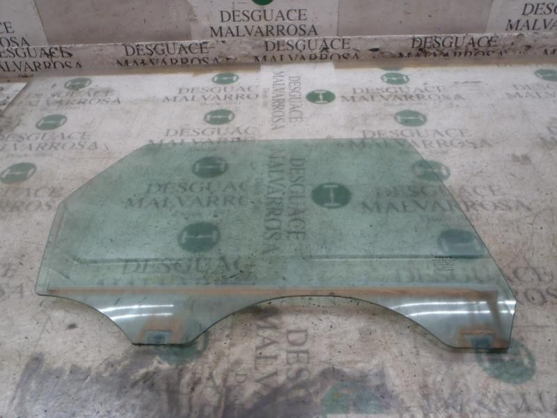 Recambio de cristal puerta trasero derecho para volvo v50 familiar 2.4 cat referencia OEM IAM 30674295  