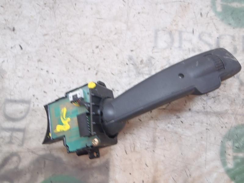 Recambio de mando limpia para volvo v50 familiar 2.4 cat referencia OEM IAM 8691993  