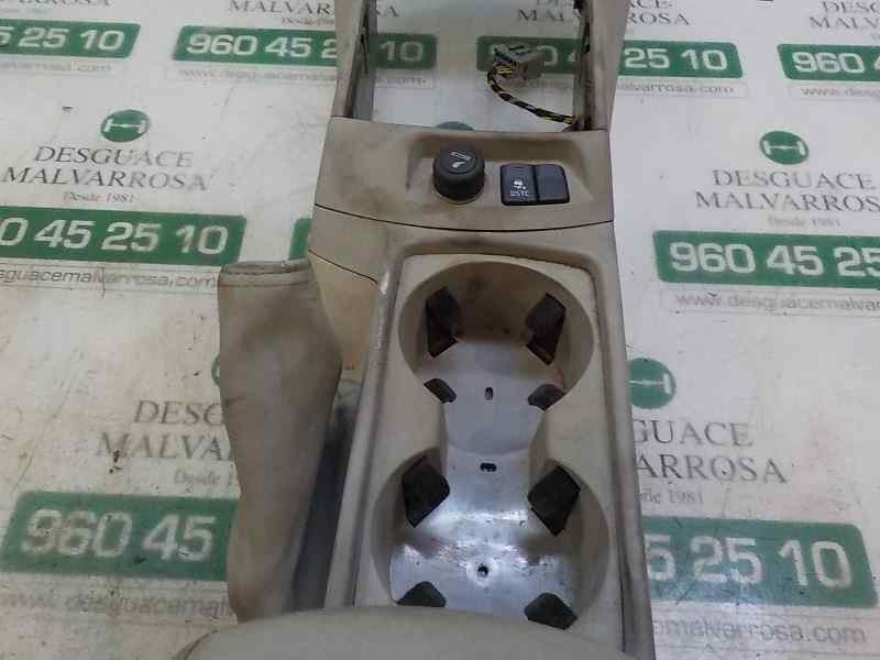 Recambio de apoyabrazos central para volvo v50 familiar 2.4 cat referencia OEM IAM 39994269  