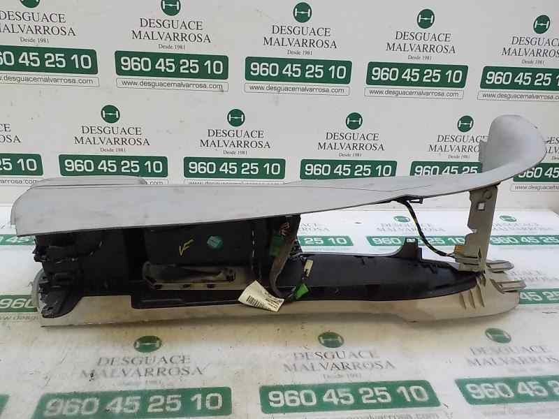 Recambio de apoyabrazos central para volvo v50 familiar 2.4 cat referencia OEM IAM 39994269  