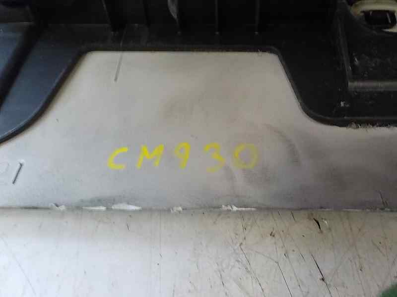 Recambio de apoyabrazos central para volvo v50 familiar 2.4 cat referencia OEM IAM 39994269  