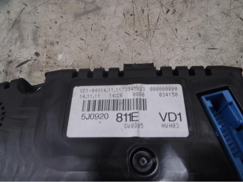 Recambio de cuadro instrumentos para skoda fabia (5j2 ) 1.2 referencia OEM IAM 5J0920811E 5J0920811E 