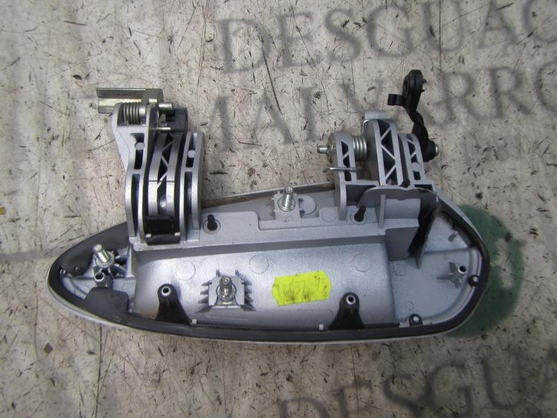 Recambio de maneta exterior trasera derecha para fiat linea (110) dynamic referencia OEM IAM 735450810  