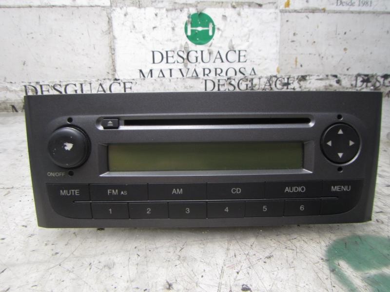 Recambio de sistema audio / radio cd para fiat linea (110) dynamic referencia OEM IAM 735469745 7646337316 
