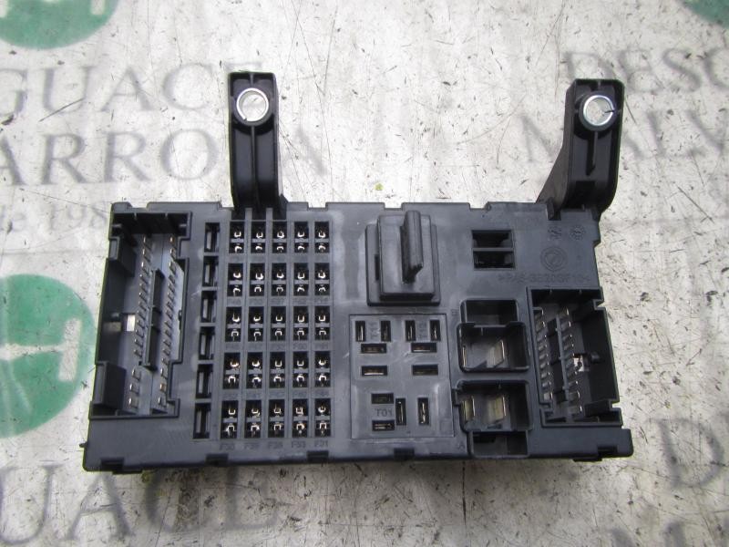 Recambio de caja reles / fusibles para fiat linea (110) dynamic referencia OEM IAM 51889217 51763390 