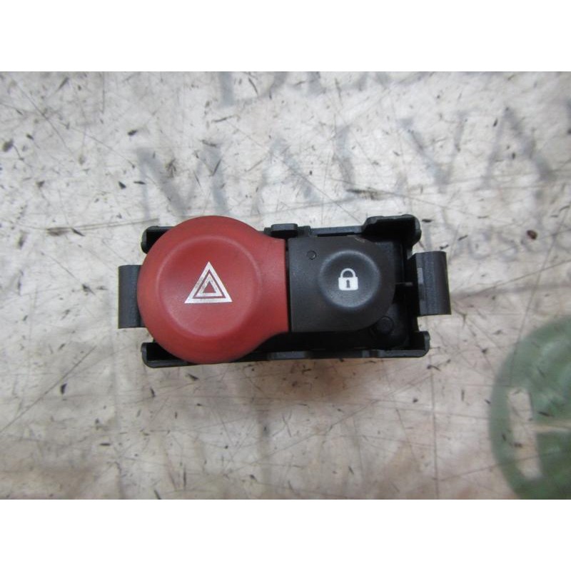 Recambio de warning para renault clio iii confort dynamique referencia OEM IAM   