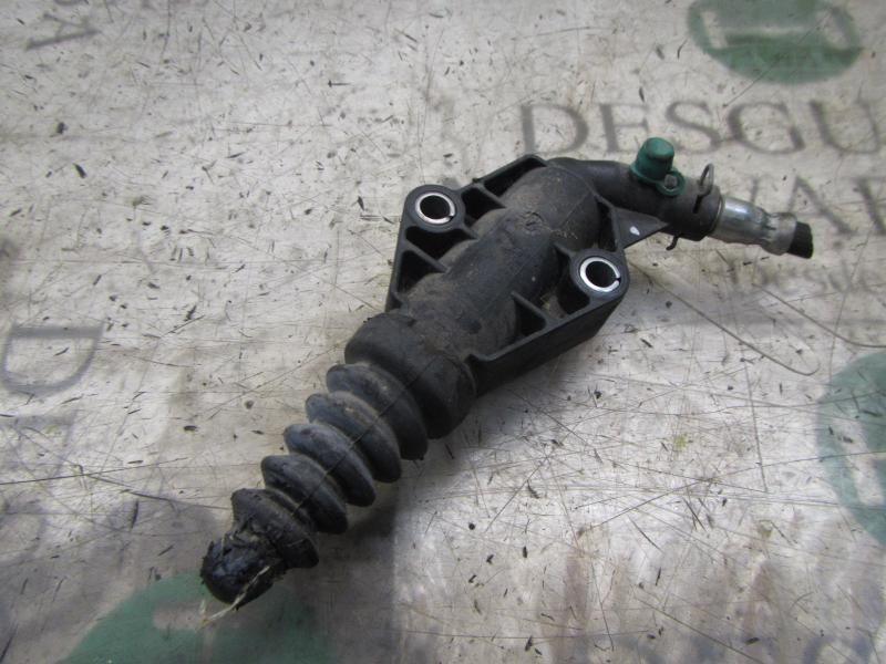 Recambio de bombin embrague para fiat bravo (198) 1.4 16v cat referencia OEM IAM 55196190  