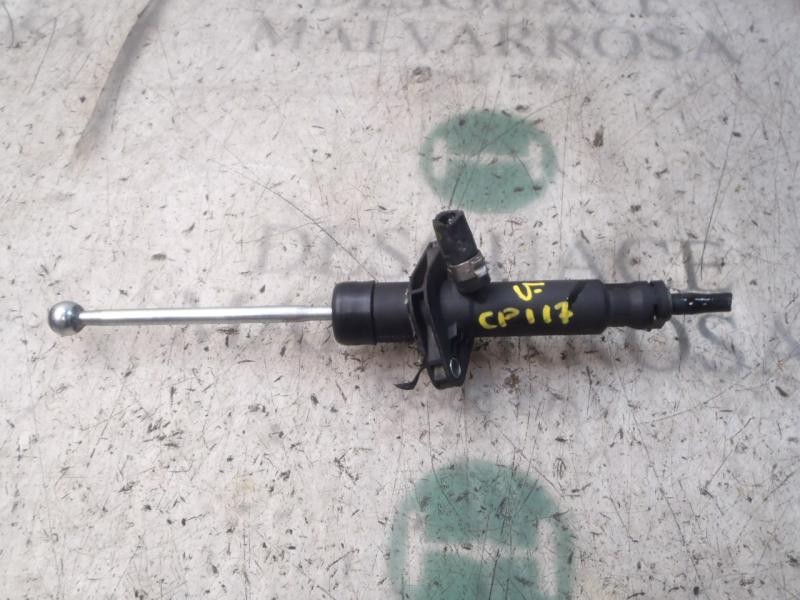 Recambio de bomba embrague para lancia ypsilon (101) 1.2 8v referencia OEM IAM   