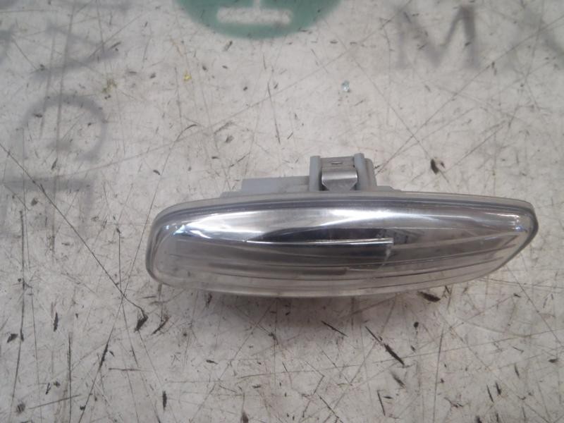 Recambio de piloto lateral izquierdo para peugeot 308 sport referencia OEM IAM 6325G5  